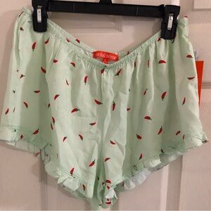 Green‎ hot spicy habanero chili pepper print ruffled hem bloomers shorts size L